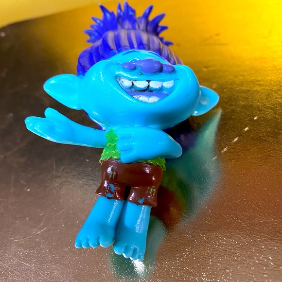 TROLLS WORLD TOUR BRANCH TROLL BLUE PVC COLLECTIBLE FIGURE DREAMWORKS 4” - Picture 6 of 7